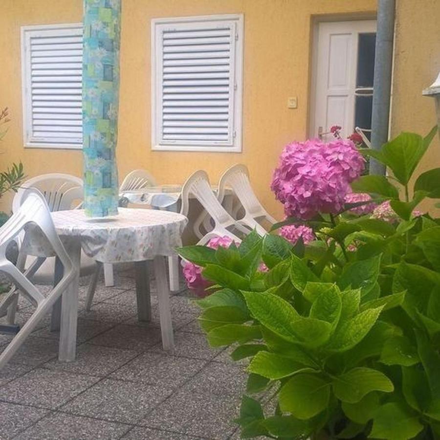 Gizella Haz Appartement Keszthely Buitenkant foto